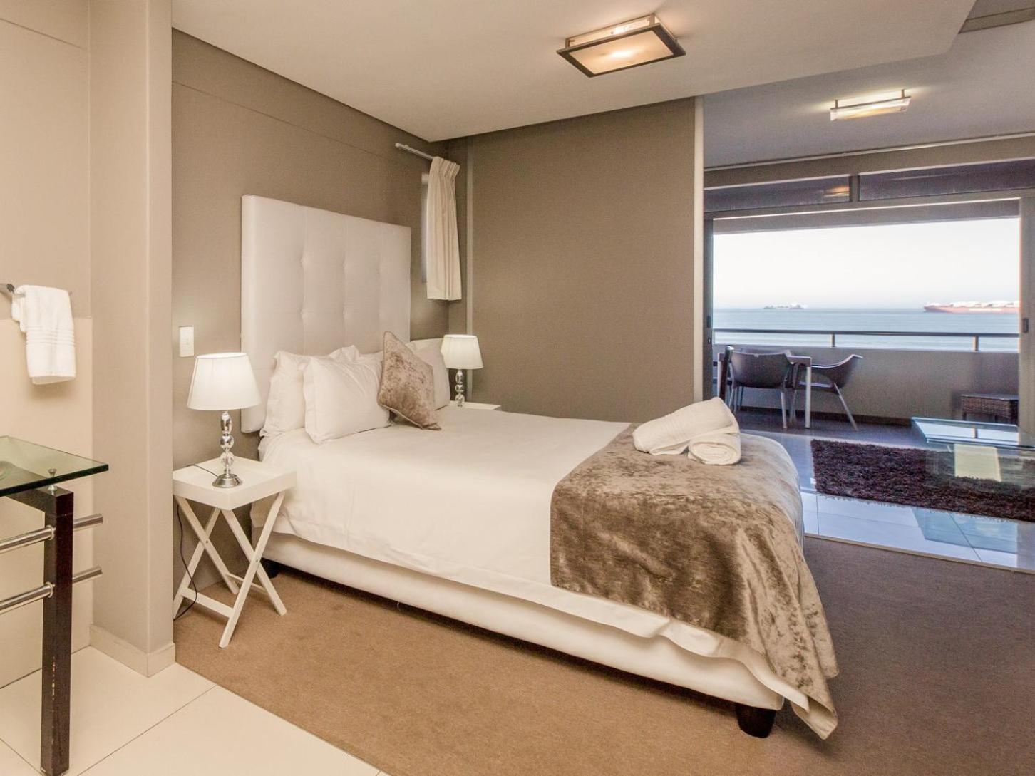 Infinity Self Catering Apartments โบลแบร์กสตรานด์ ภายนอก รูปภาพ