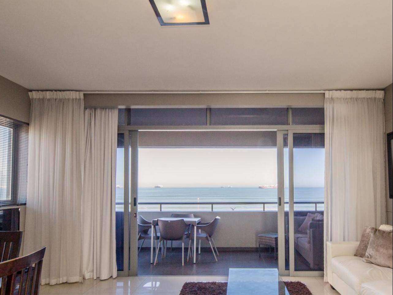 Infinity Self Catering Apartments โบลแบร์กสตรานด์ ภายนอก รูปภาพ