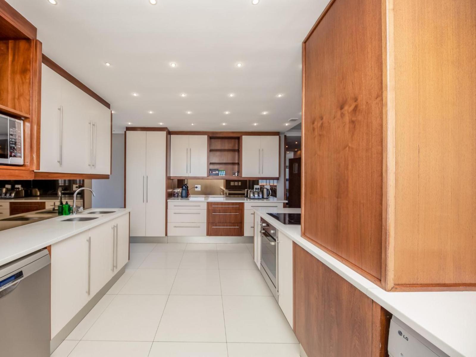 Infinity Self Catering Apartments โบลแบร์กสตรานด์ ห้อง รูปภาพ
