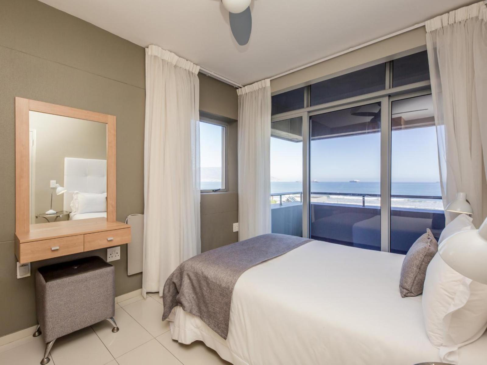 Infinity Self Catering Apartments โบลแบร์กสตรานด์ ภายนอก รูปภาพ