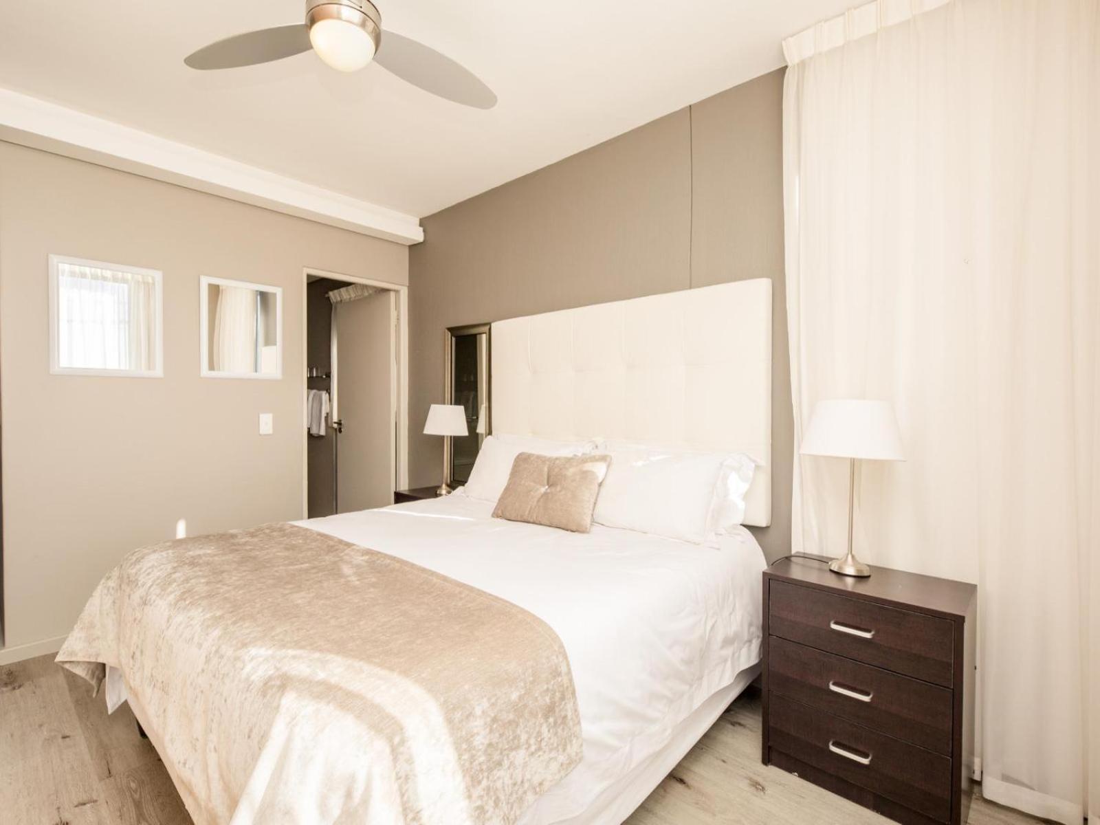Infinity Self Catering Apartments โบลแบร์กสตรานด์ ห้อง รูปภาพ