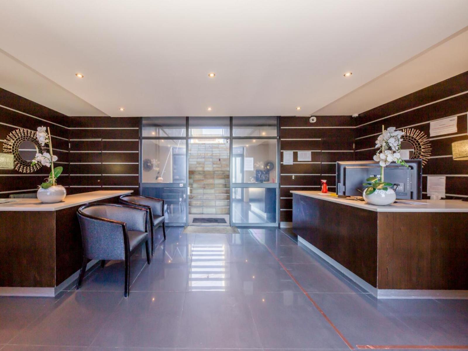 Infinity Self Catering Apartments โบลแบร์กสตรานด์ ภายนอก รูปภาพ