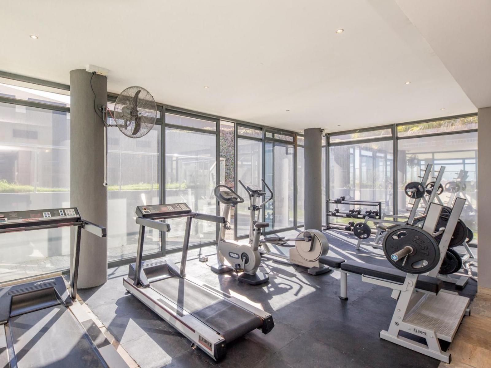 Infinity Self Catering Apartments โบลแบร์กสตรานด์ ภายนอก รูปภาพ